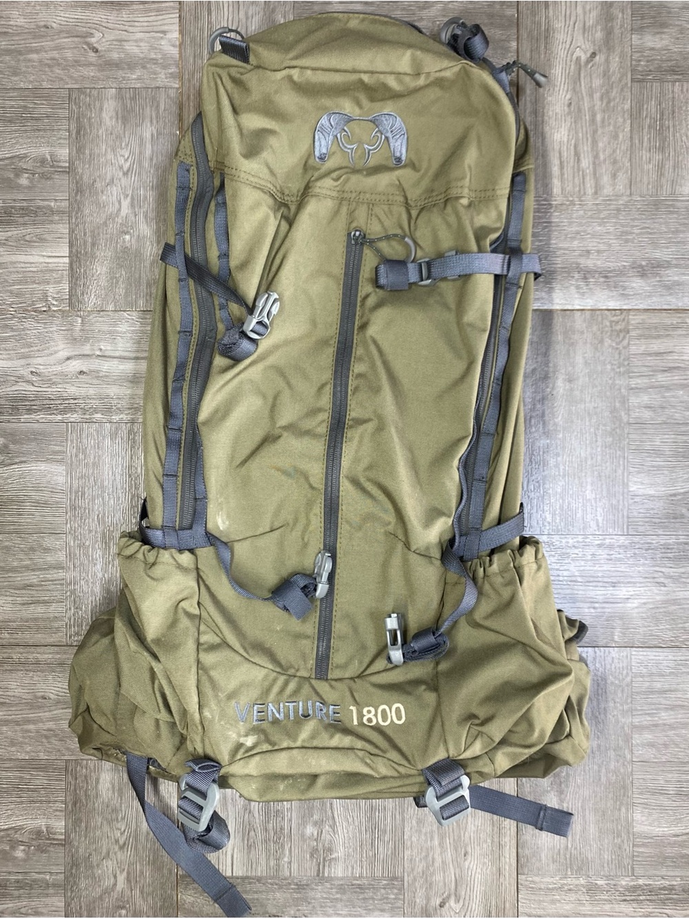 Venture 1800 Olive Green Men's Backpack - Unbranded